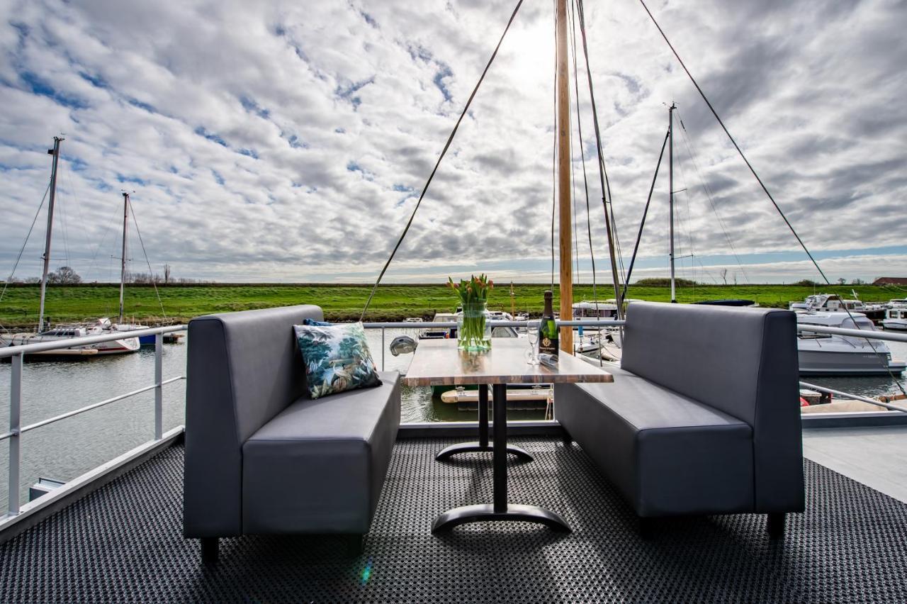 Waterlodges Veerse Meer Kamperland Exterior photo
